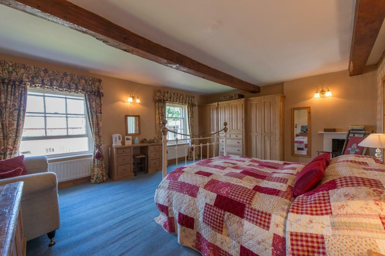 Moreton Hall Farm Bed and Breakfast Newport  Exterior foto