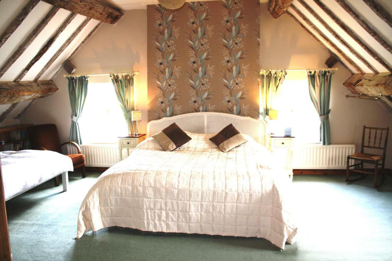 Moreton Hall Farm Bed and Breakfast Newport  Exterior foto